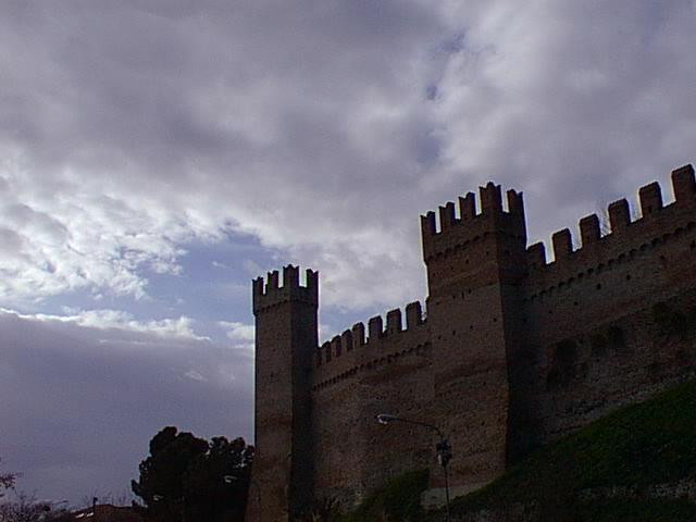 PhotoPC sabato 30 dicembre 2000 18.22 13.jpg, 43317 bytes, 30/12/00